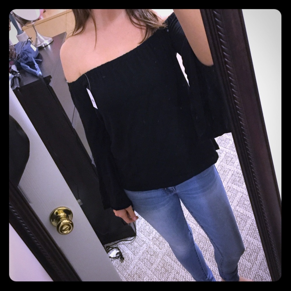 NWT off shoulder long sleeve top